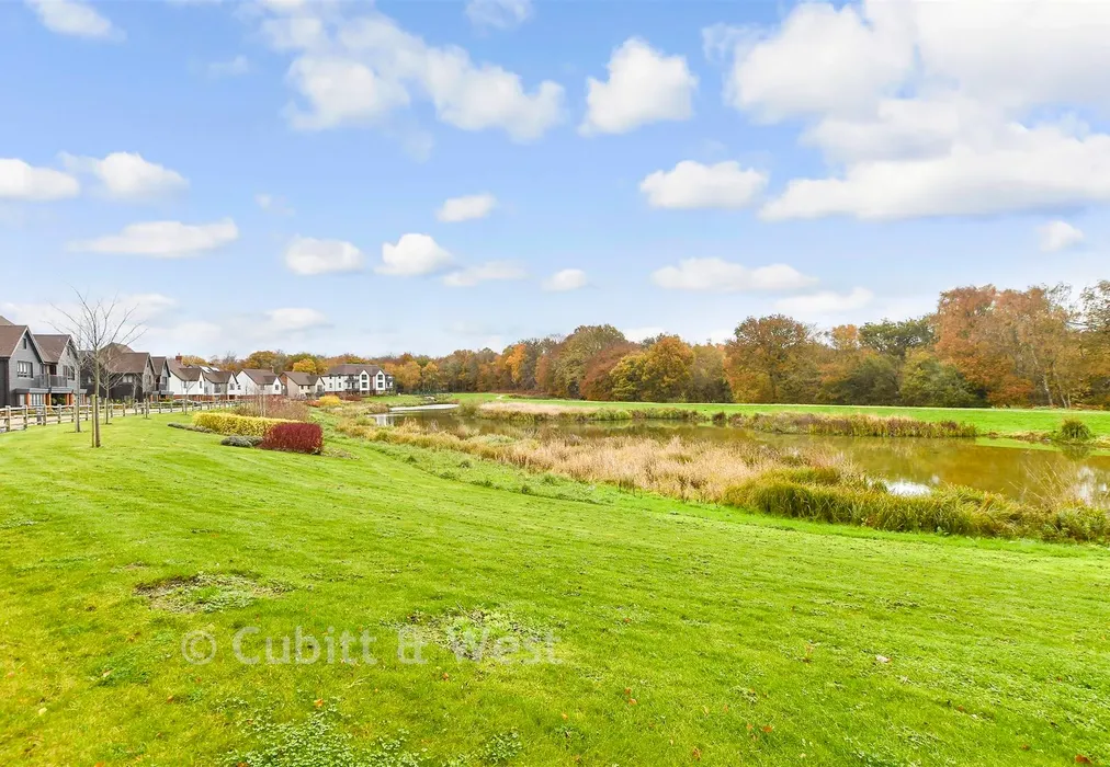 Surrounding Area - Cordingley Drive, Pease Pottage, Crawley, West Sussex - Wards of Kent