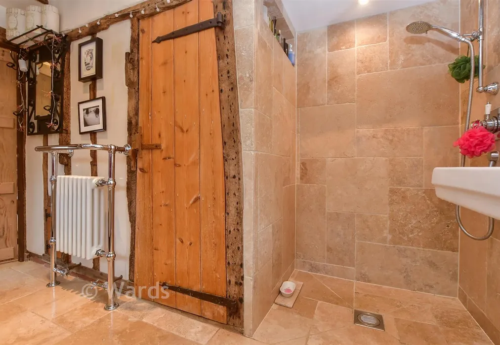 Bath/Shower Room - Regent Street, Rolvenden, Kent - Wards of Kent