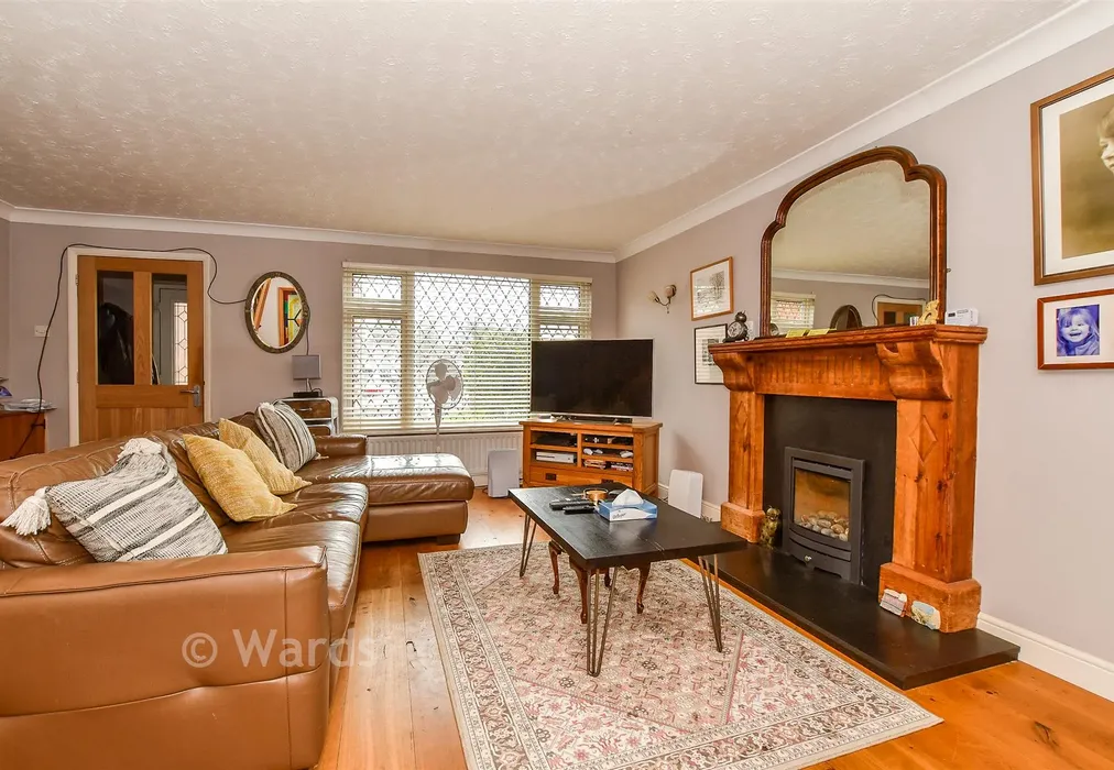 Living/ Dining Room - Knaves Acre, Headcorn, Ashford, Kent - Wards of Kent