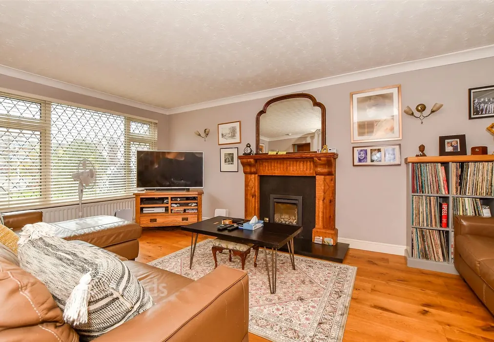 Living/ Dining Room - Knaves Acre, Headcorn, Ashford, Kent - Wards of Kent