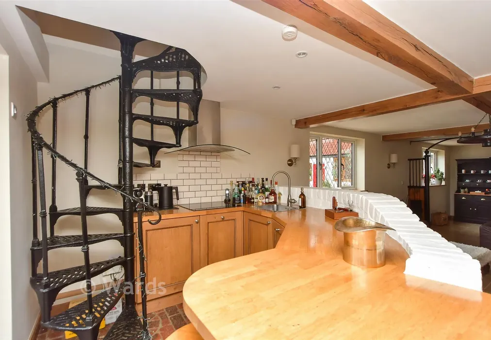 Bar - Faversham Road, Wichling, Kent - Wards of Kent