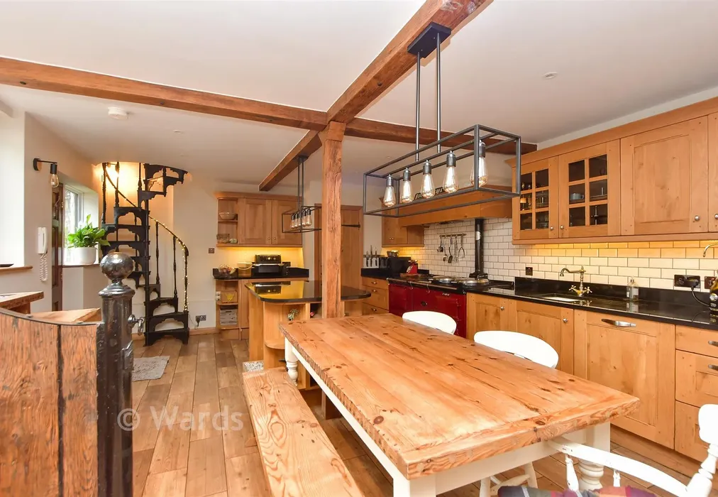 Kitchen/Breakfast Room - Faversham Road, Wichling, Kent - Wards of Kent