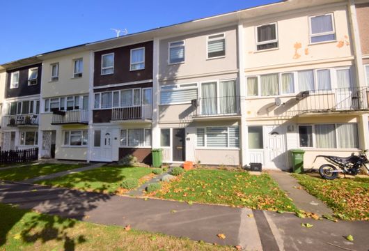 Long Riding, Basildon, SS14 - Wards of Kent