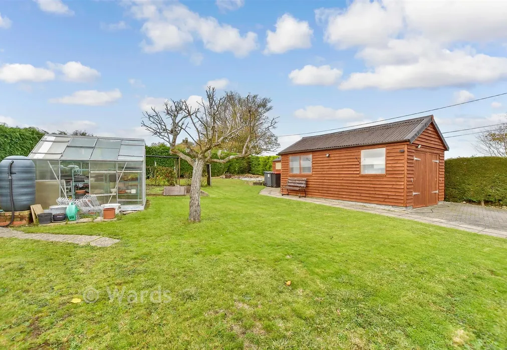 Side Garden - Vicarage Hill, Petham, Canterbury, Kent - Wards of Kent