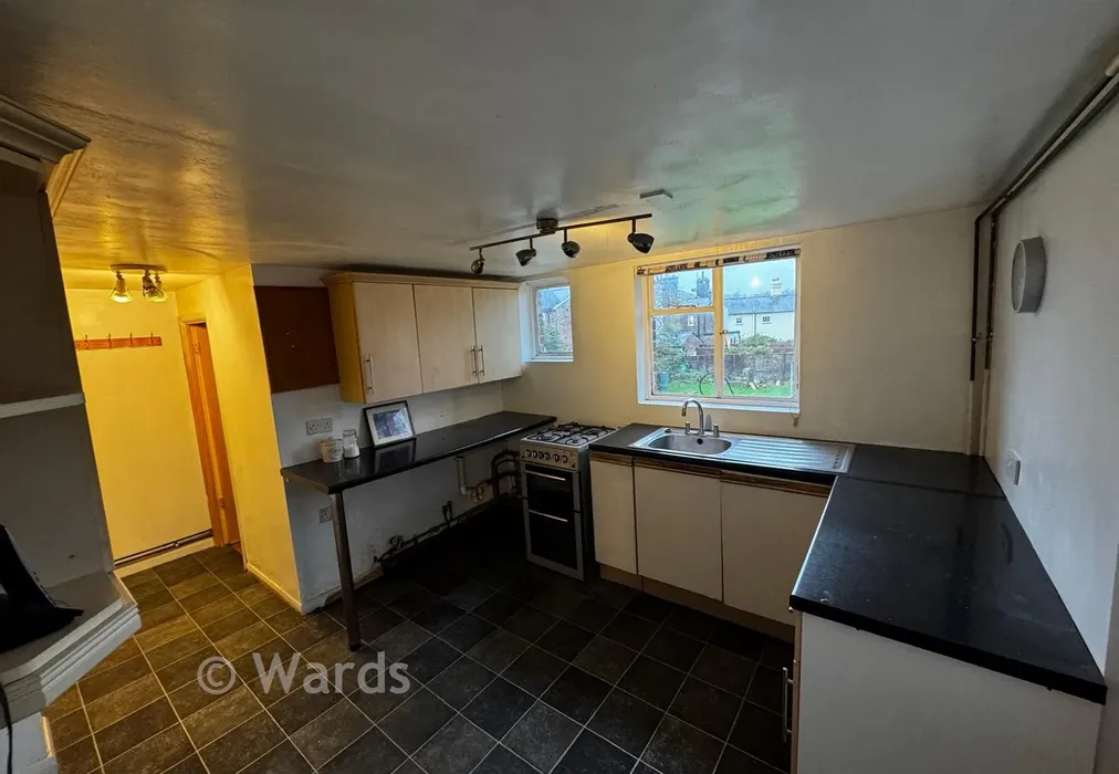 Kitchen - Gromenfield, Groombridge, Tunbridge Wells, East Sussex - Wards of Kent