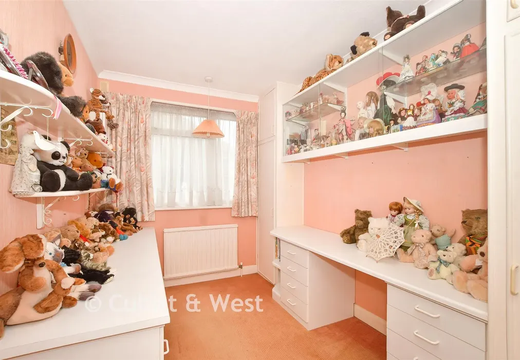 Bedroom 3 - Eley Crescent, Rottingdean, Brighton, East Sussex - Wards of Kent