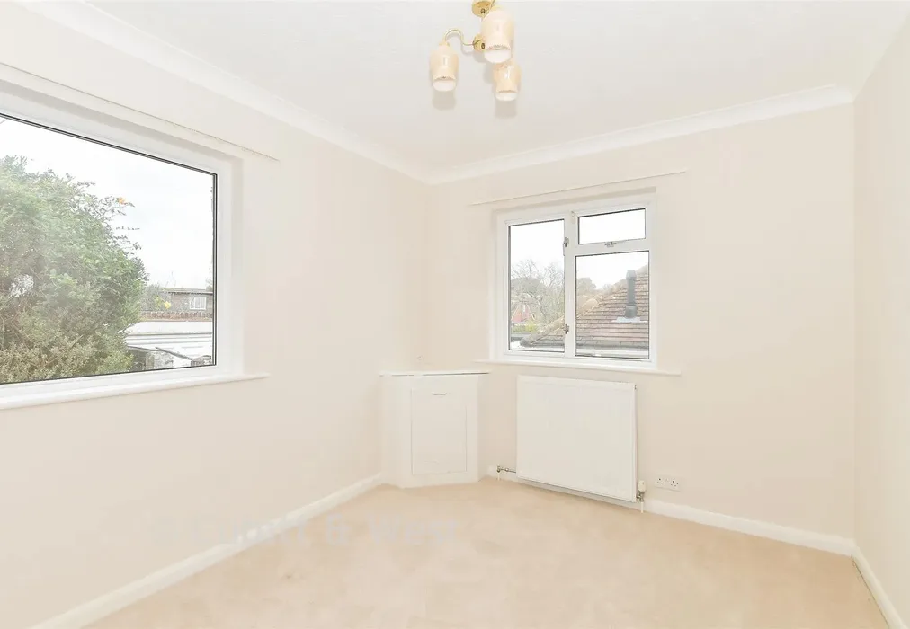 Bedroom 2 - Eley Crescent, Rottingdean, Brighton, East Sussex - Wards of Kent