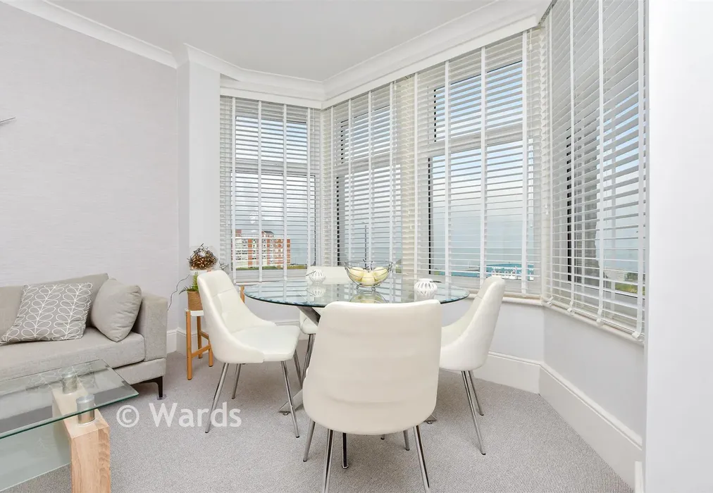 Lounge/Diner - Eastern Esplanade, Cliftonville, Margate, Kent - Wards of Kent