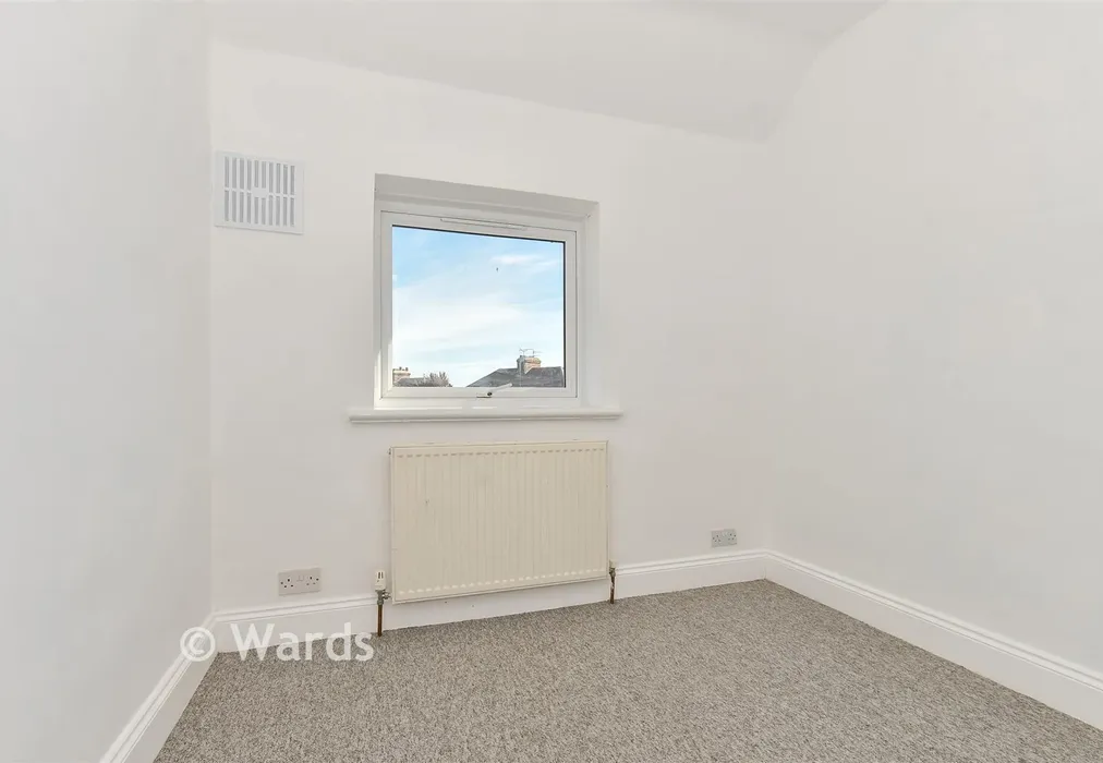Bedroom 3 - Redsull Avenue, Deal, Kent - Wards of Kent