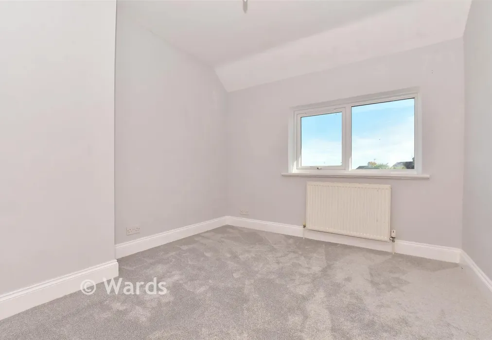 Bedroom 1 - Redsull Avenue, Deal, Kent - Wards of Kent