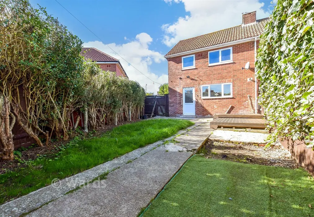 Rear Garden - Redsull Avenue, Deal, Kent - Wards of Kent