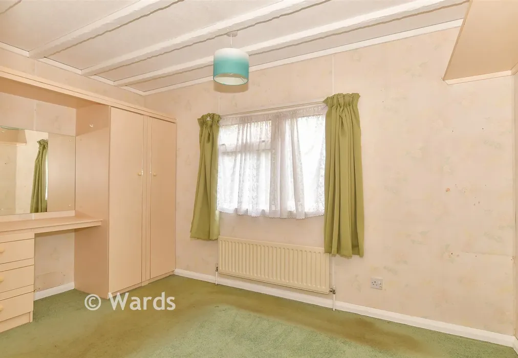 Bedroom - Vicarage Lane, Hoo, Rochester, Kent - Wards of Kent