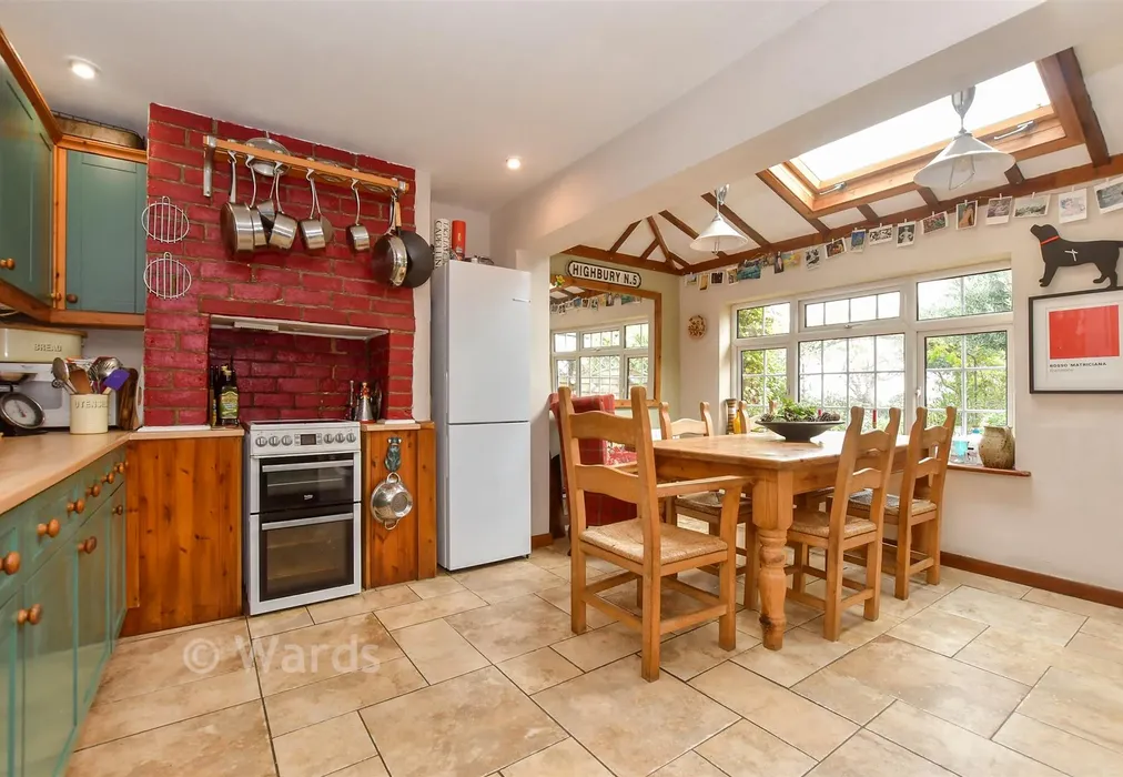 Kitchen/ Diner - Ham Farm Cottages, Ham, Deal, Kent - Wards of Kent