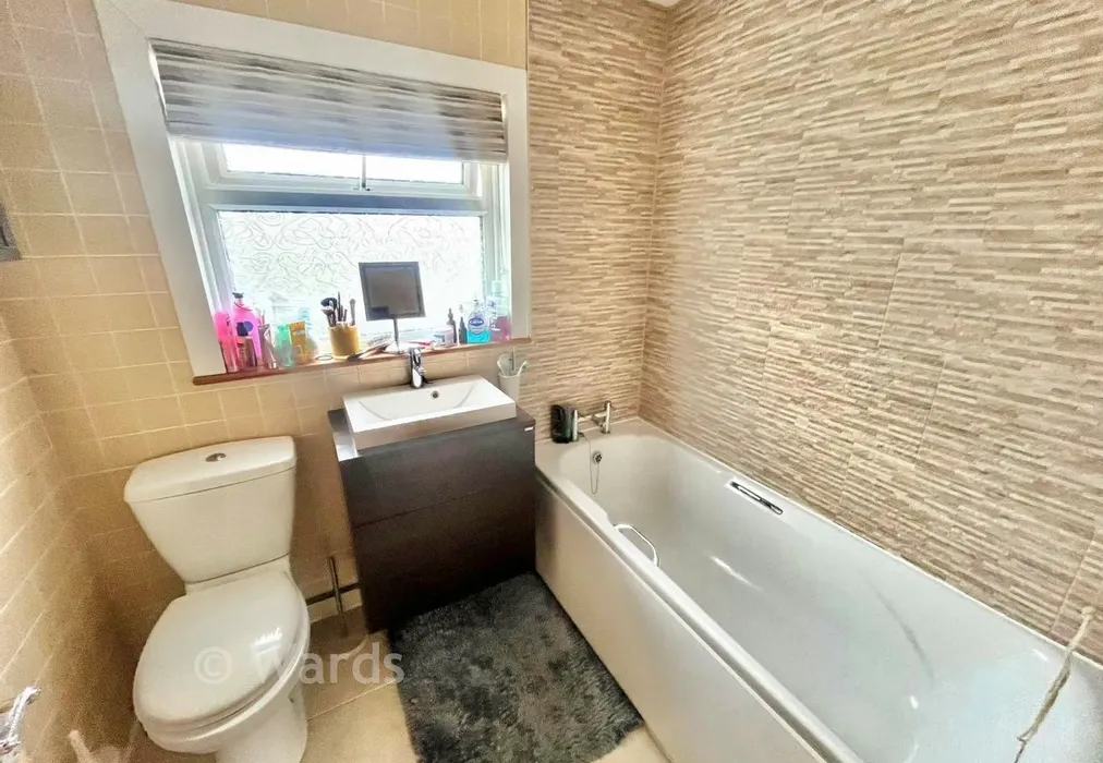 Bathroom - Queensway, Sheerness, Kent - Wards of Kent