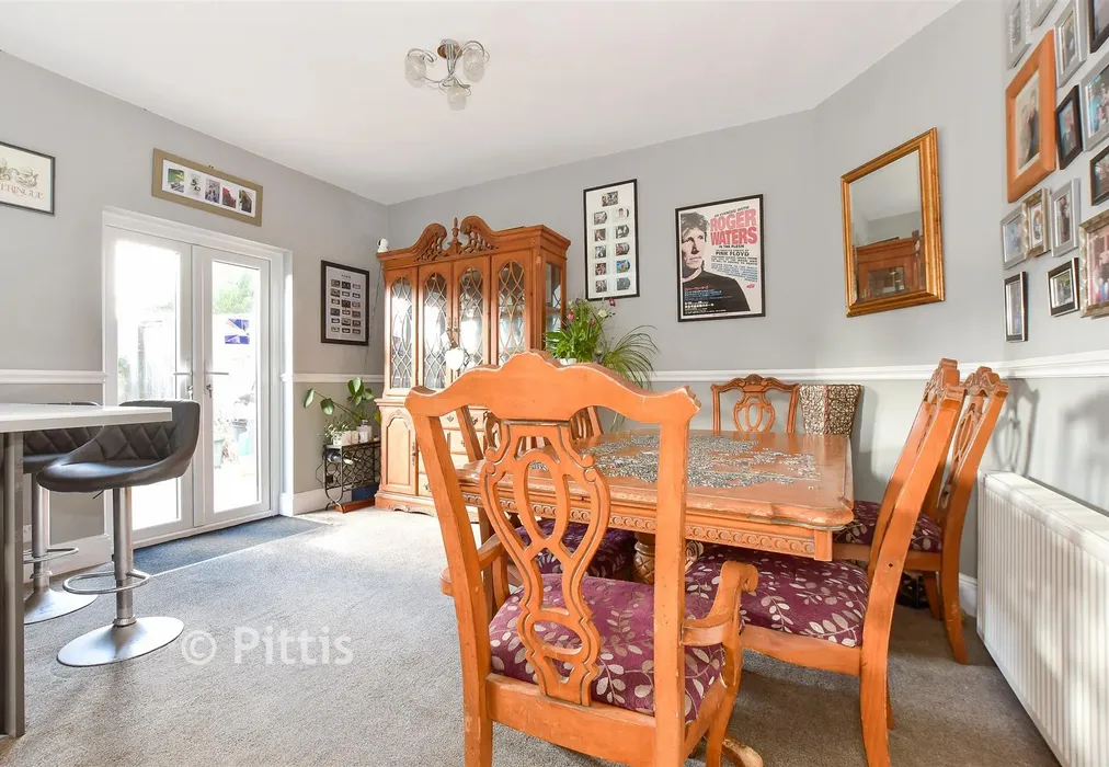 Kitchen/Dining Room - Victoria Road, Sandown, Isle of Wight - Wards of Kent