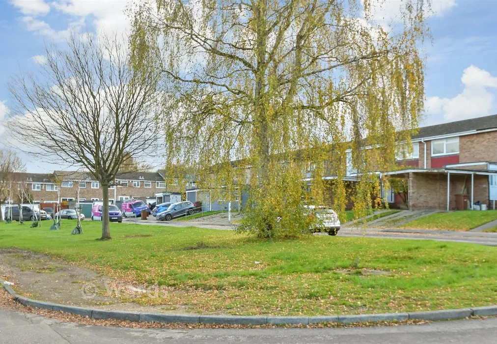 Views To Front - Hamwick Green, Lords Wood, Chatham, Kent - Wards of Kent