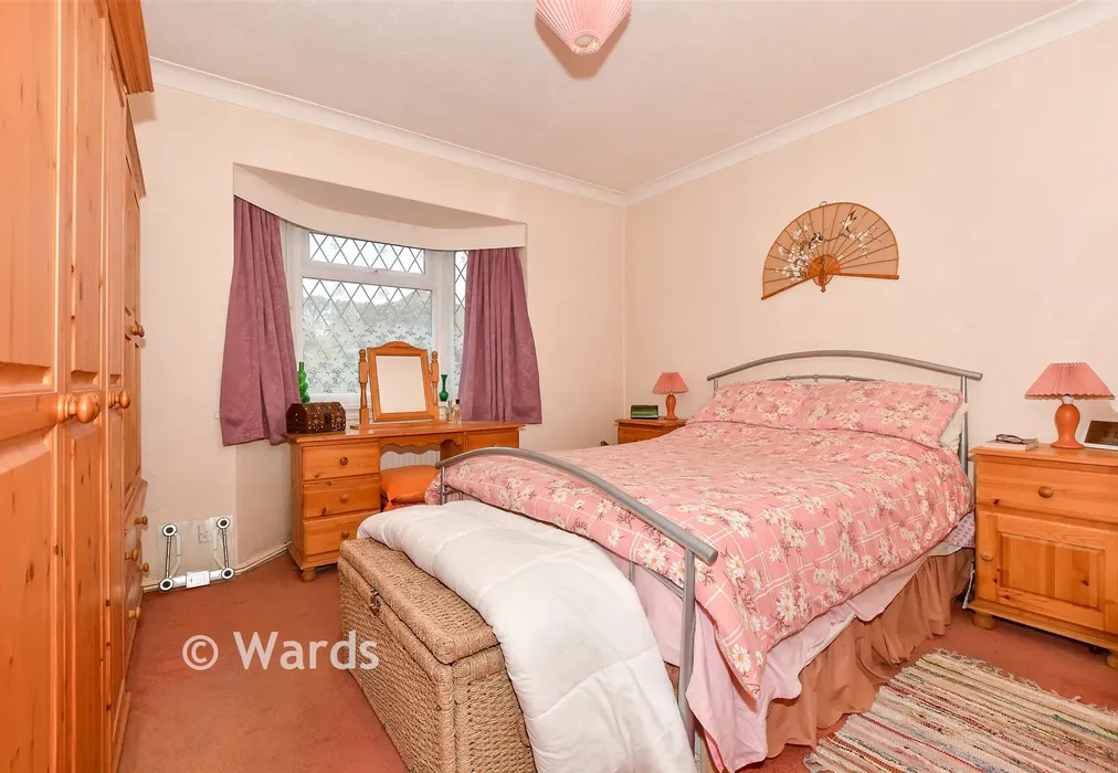 Bedroom 1 - Capel Close, Kingsgate, Broadstairs, Kent - Wards of Kent