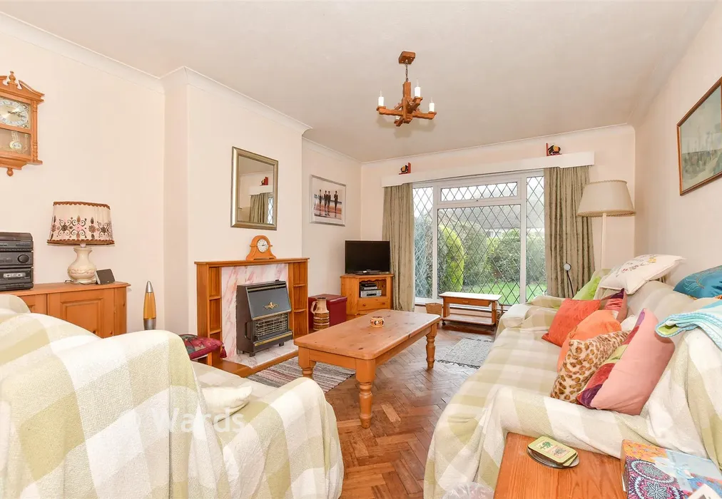 Lounge - Capel Close, Kingsgate, Broadstairs, Kent - Wards of Kent