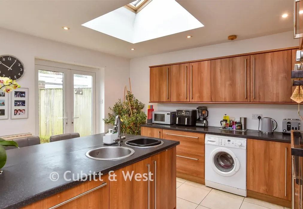 Kitchen / Dining Area - Graham Avenue, Brighton, East Sussex - Wards of Kent