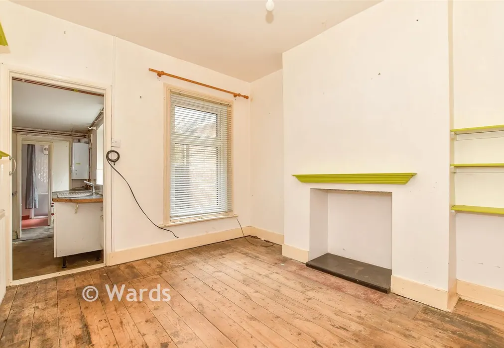 Lounge - Boscombe Road, Folkestone, Kent - Wards of Kent