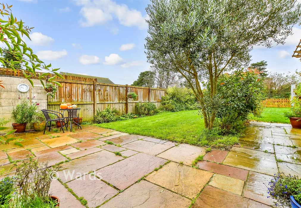 Patio / Decking - Palmarsh Crescent, Hythe, Kent - Wards of Kent