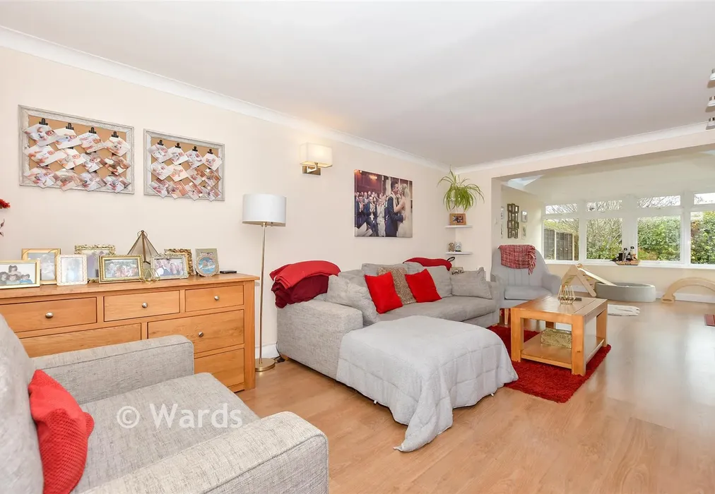 Lounge - Kingfisher Road, Birds Estate, Larkfield, Kent - Wards of Kent