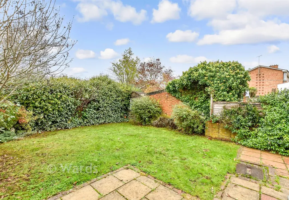 Rear Garden - Kingfisher Road, Birds Estate, Larkfield, Kent - Wards of Kent