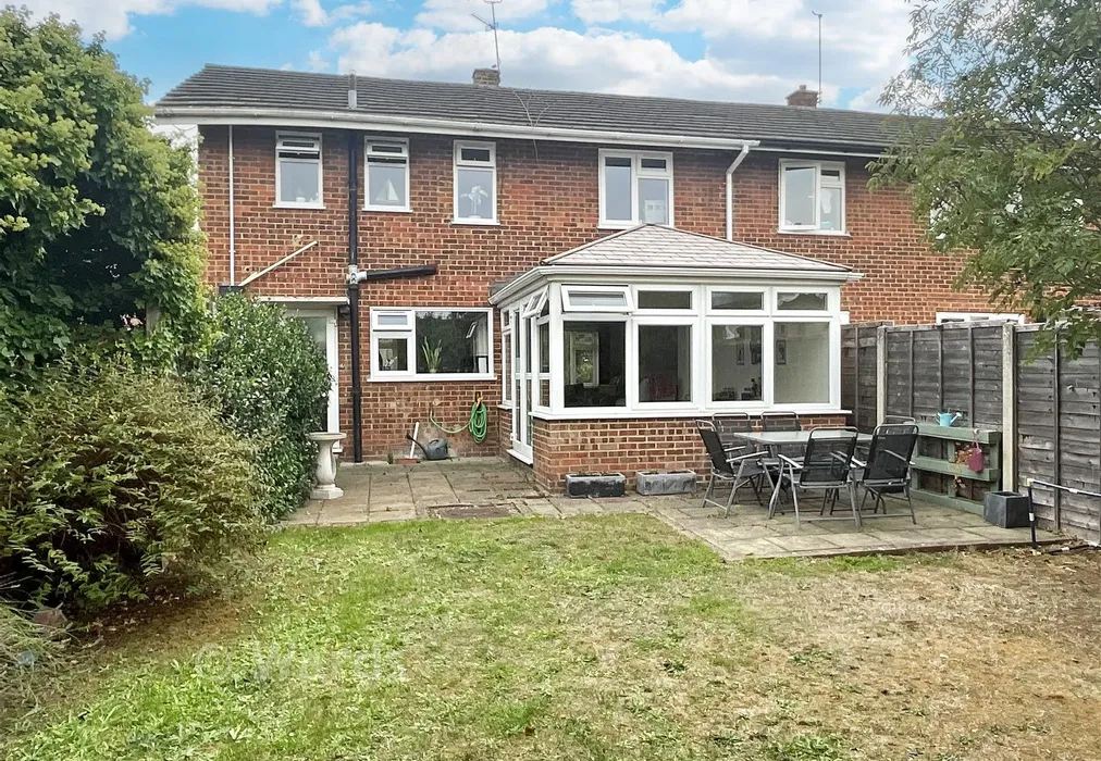 Rear Garden - Kingfisher Road, Birds Estate, Larkfield, Kent - Wards of Kent