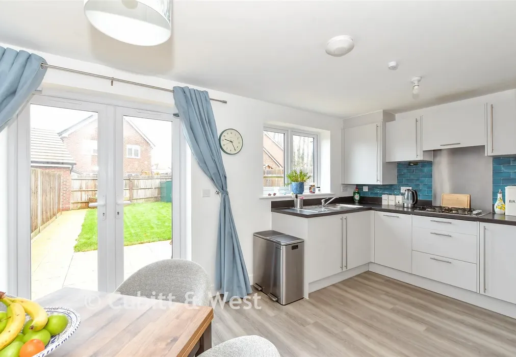 Kitchen/Diner - Legg Vale, Chichester, West Sussex - Wards of Kent