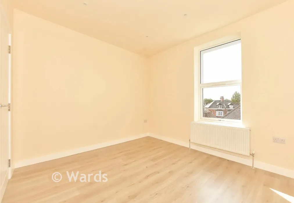 Bedroom 1 - Albion Place, Hythe, Kent - Wards of Kent