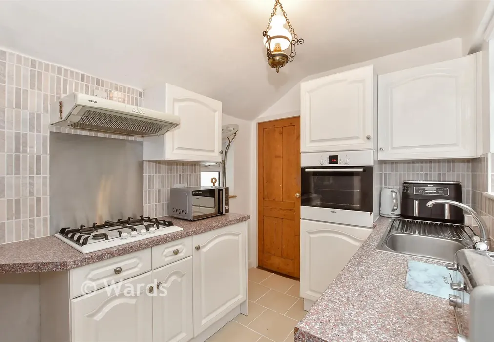 Kitchen - Loose Road, Maidstone, Kent - Wards of Kent