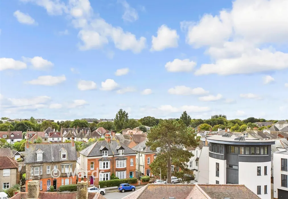 Views To Front - Albion Place, Hythe, Kent - Wards of Kent