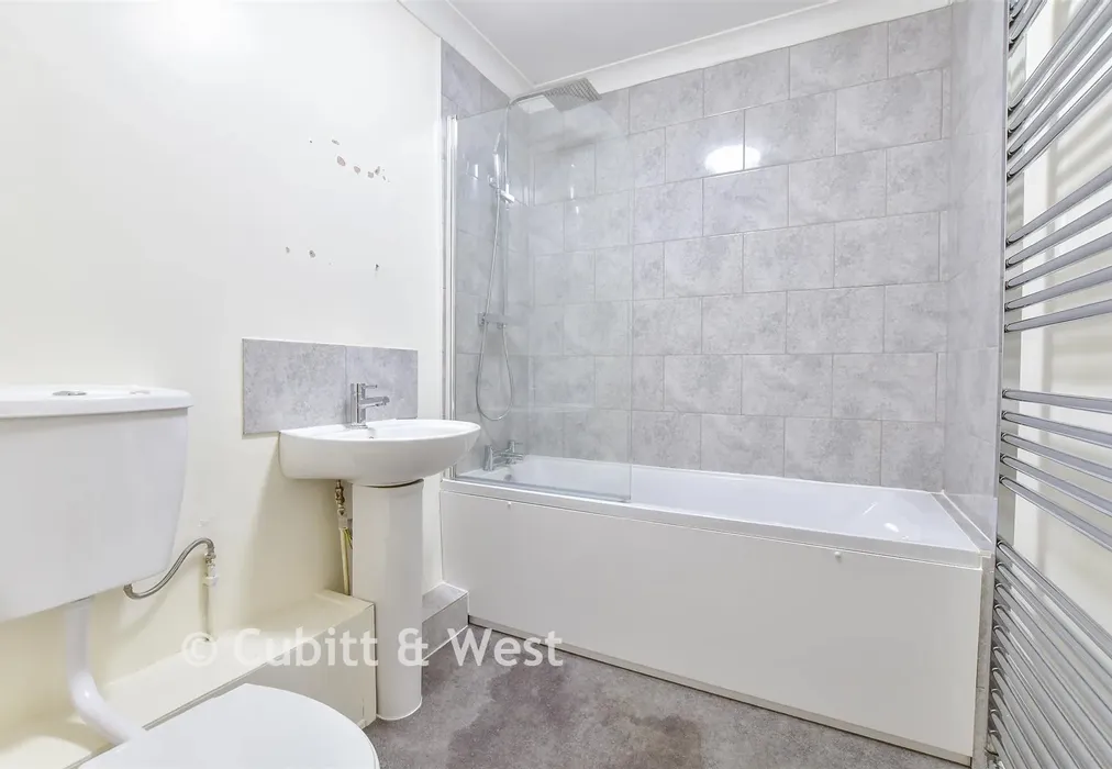 Bathroom - Stroud Close, Portsmouth, Hampshire - Wards of Kent