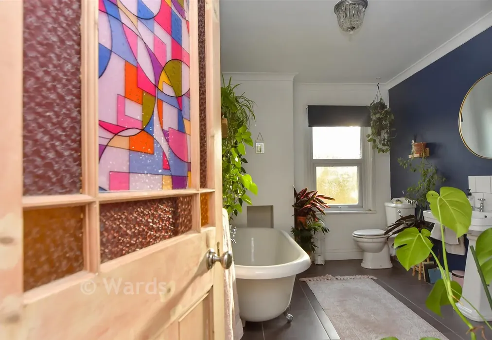 Internal Lifestyle Photograph - Rochester Street, Chatham, Kent - Wards of Kent