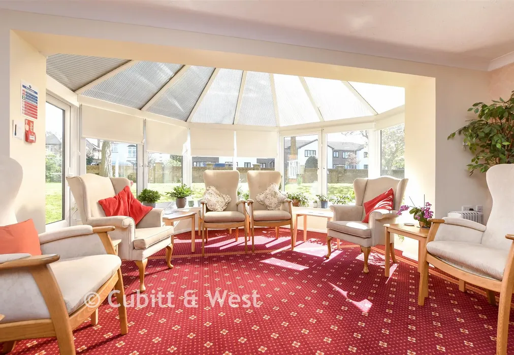Internal Feature - Peregrine Gardens, Shirley, Croydon, Surrey - Wards of Kent