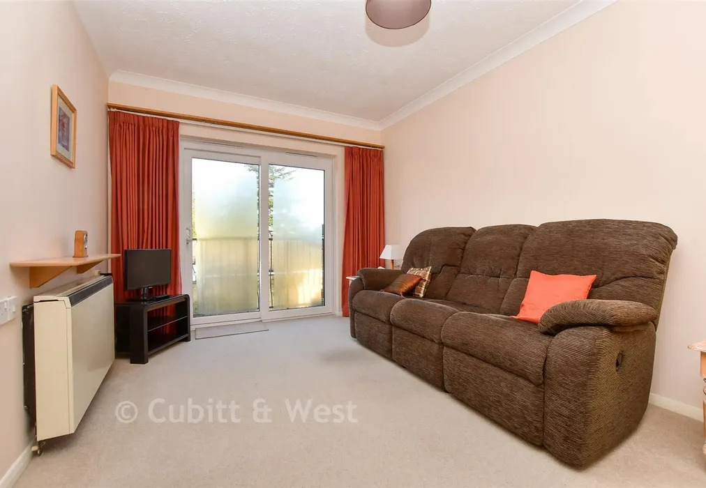 Lounge - Peregrine Gardens, Shirley, Croydon, Surrey - Wards of Kent