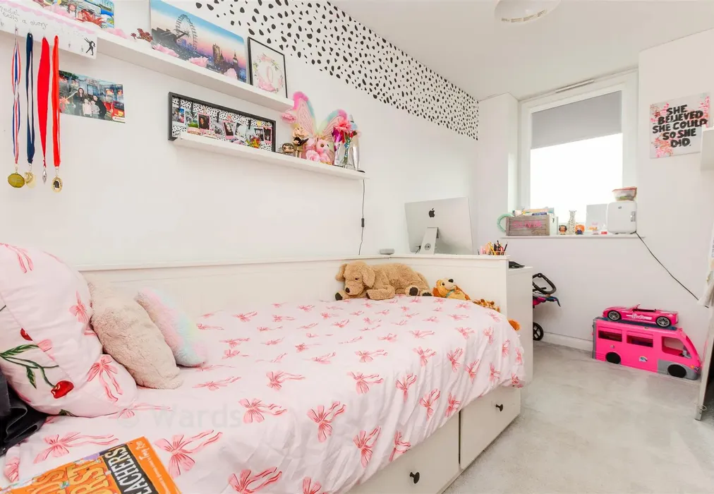 Bedroom 2 - Vauxhall Place, Dartford, Kent - Wards of Kent