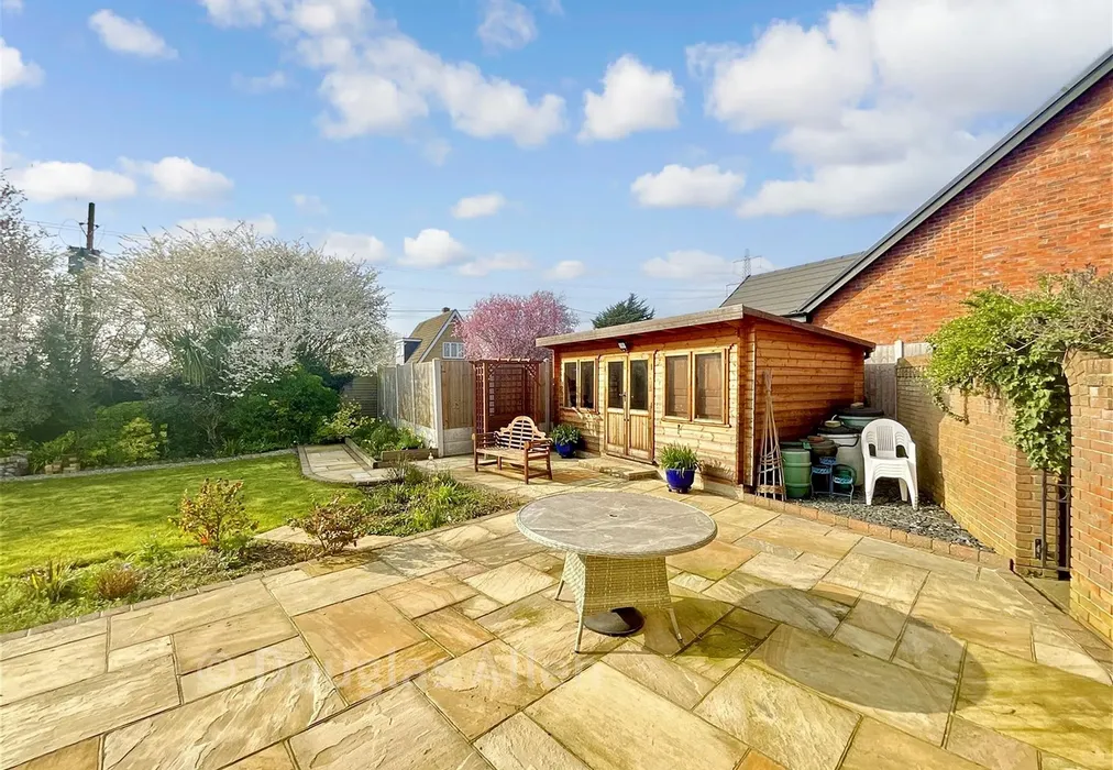 Patio Area - Runwell Road, Wickford, Essex - Wards of Kent