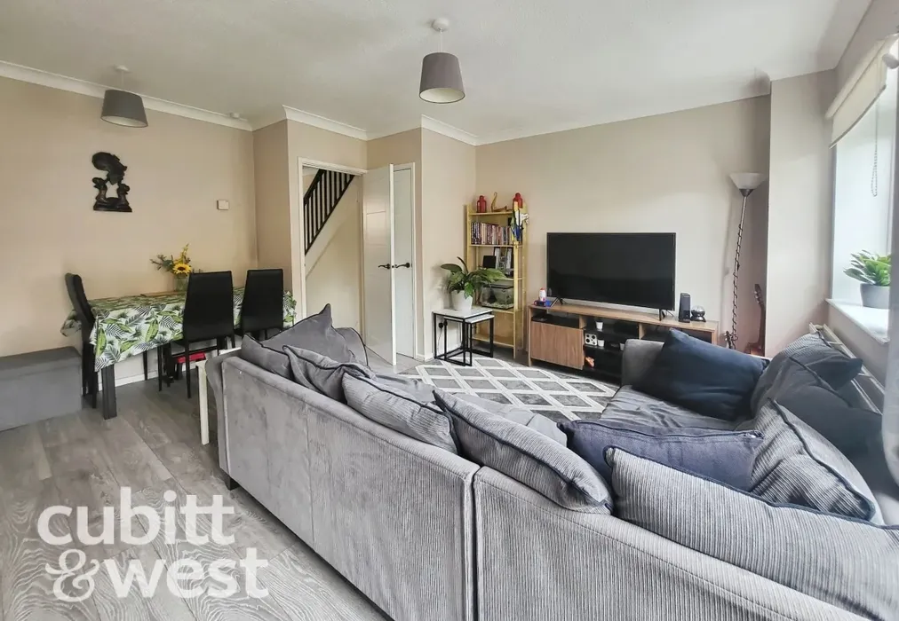  - AVAILABLE WITH NO DEPOSIT Pleasant Road Southsea PO4 - Wards of Kent