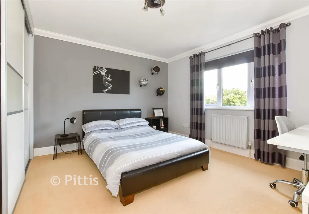 Bedroom 3 - Upper Hyde Farm Lane, Shanklin, Isle of Wight - Wards of Kent