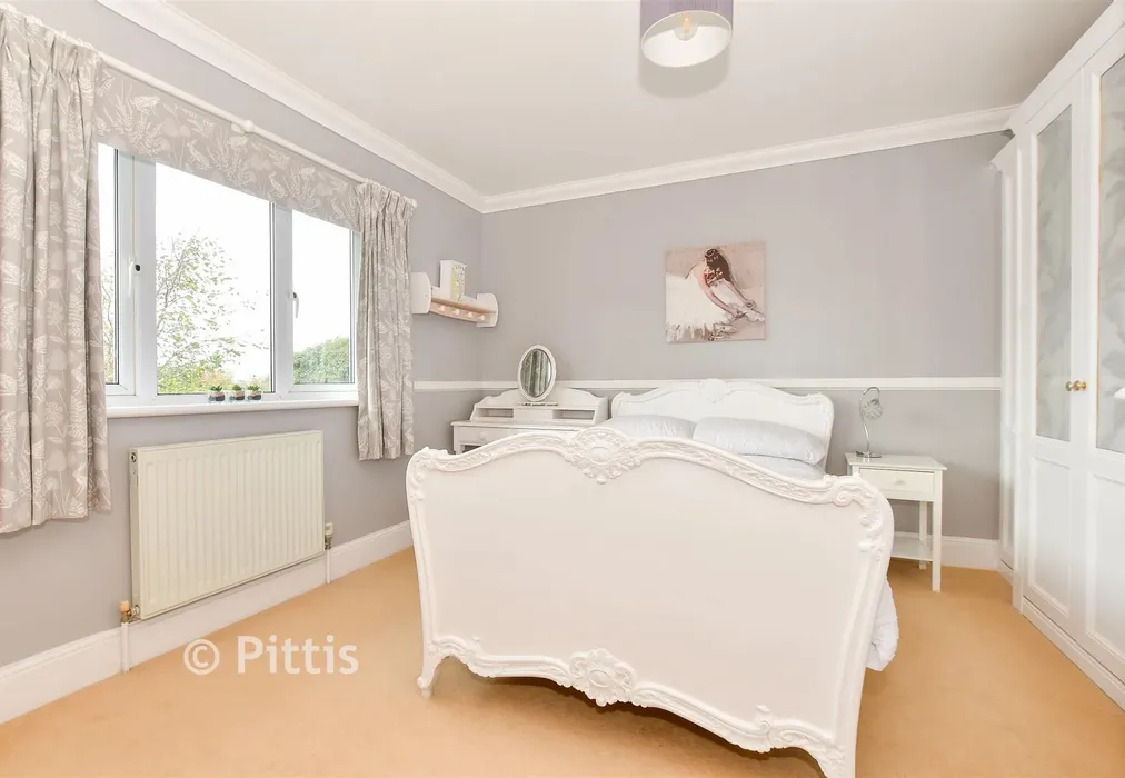 Bedroom 4 - Upper Hyde Farm Lane, Shanklin, Isle of Wight - Wards of Kent