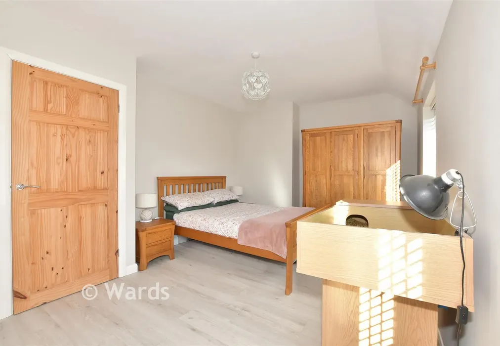 Bedroom 1 - Kings Road, Canterbury, Kent - Wards of Kent