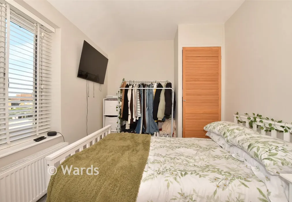 Bedroom 2 - Kings Road, Canterbury, Kent - Wards of Kent