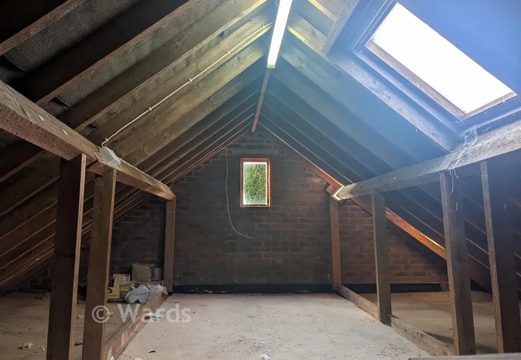 Garage - Ashford Road, St. Michaels, Tenterden, Kent - Wards of Kent