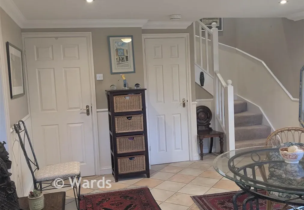 Entrance Hallway - Ashford Road, St. Michaels, Tenterden, Kent - Wards of Kent