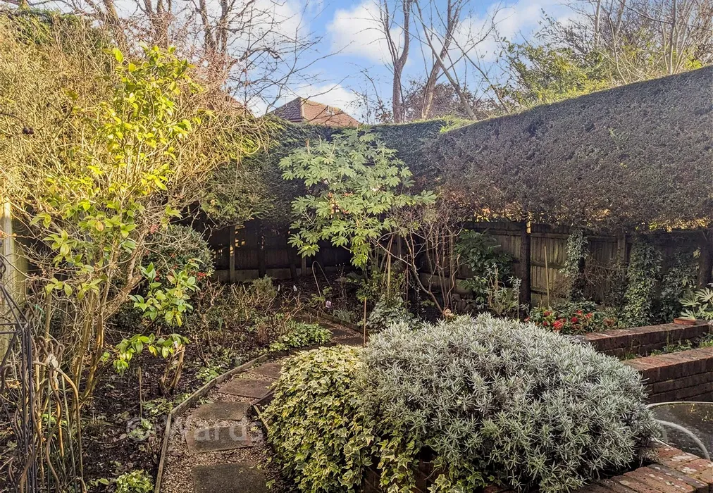 Rear Garden - Ashford Road, St. Michaels, Tenterden, Kent - Wards of Kent