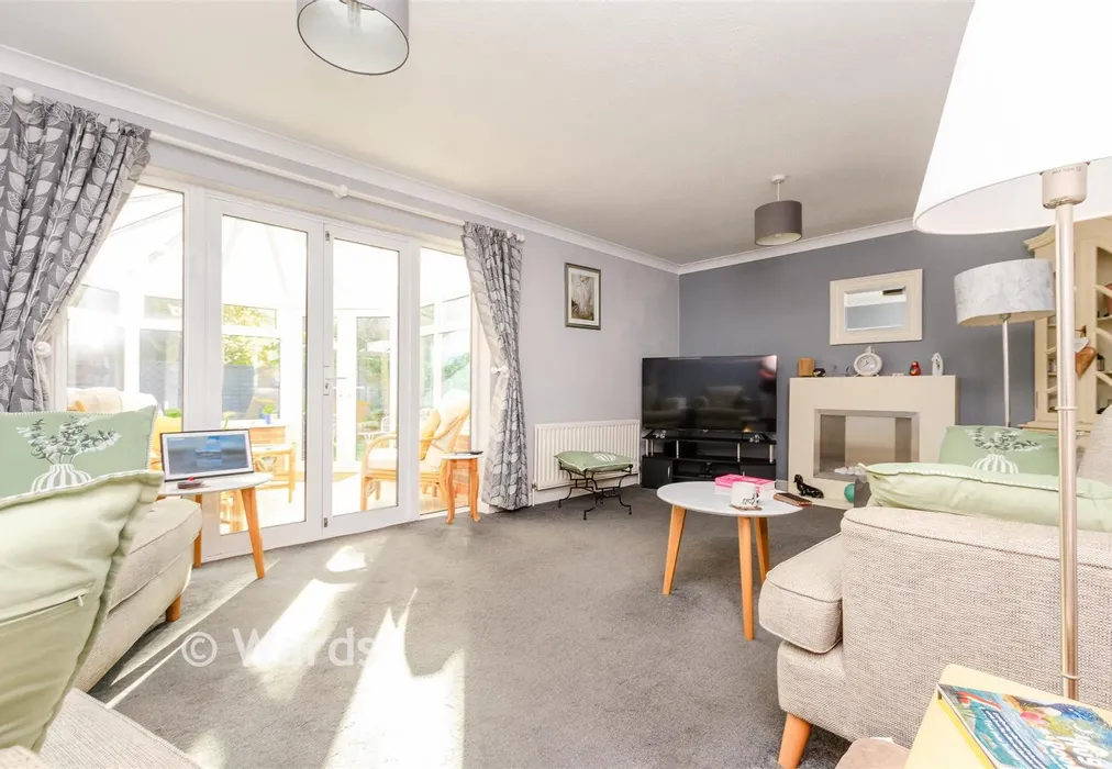 Lounge - Seven Acres, New Ash Green, Longfield, Kent - Wards of Kent