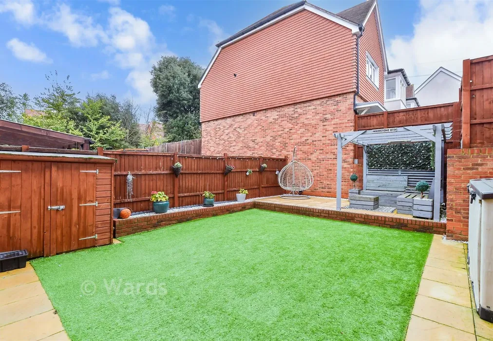 Rear Garden - Tram Way, Wouldham, Rochester, Kent - Wards of Kent