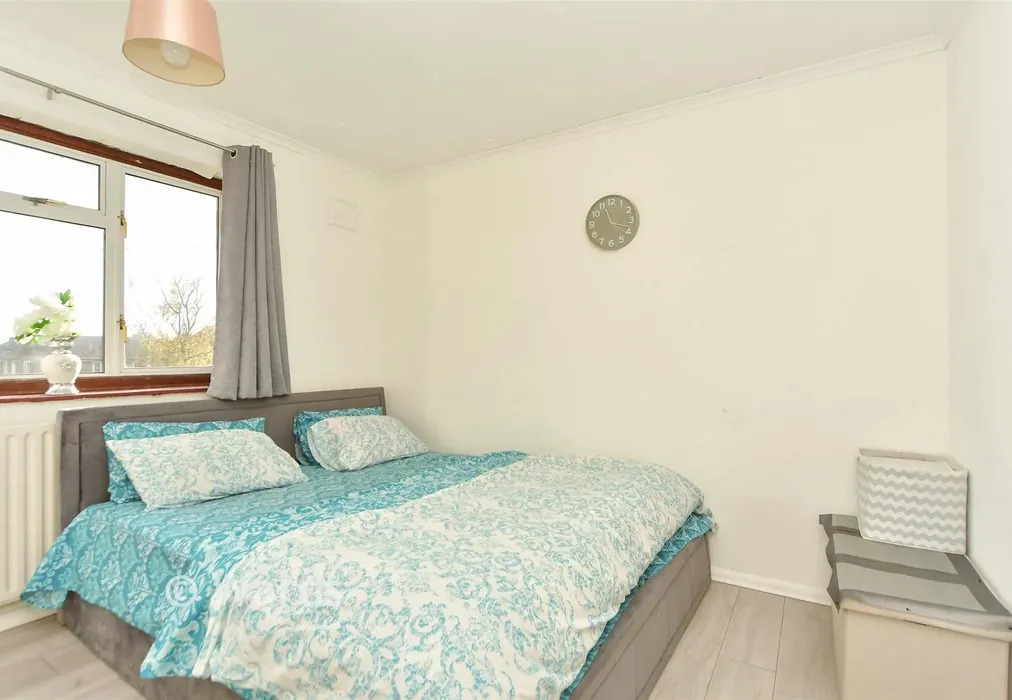 Bedroom 1 - Selstead Close, Twydall, Gillingham, Kent - Wards of Kent