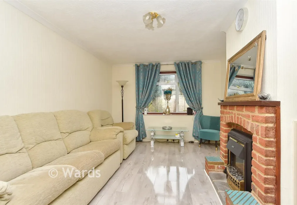 Lounge - Selstead Close, Twydall, Gillingham, Kent - Wards of Kent